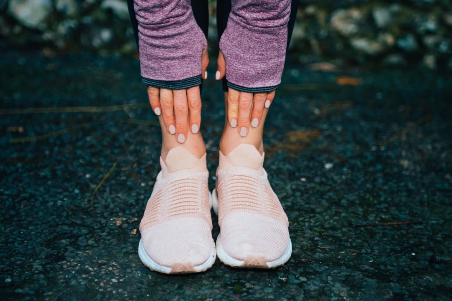 ultra boost laceless pink