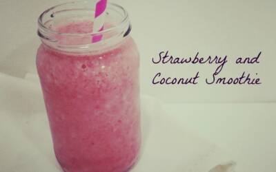 Strawberry and Coconut Smoothie (and what blender should you buy?)